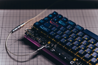 LeleLab Y2K 76 内蔵温度 湿度センサーを搭載 自作キーボード