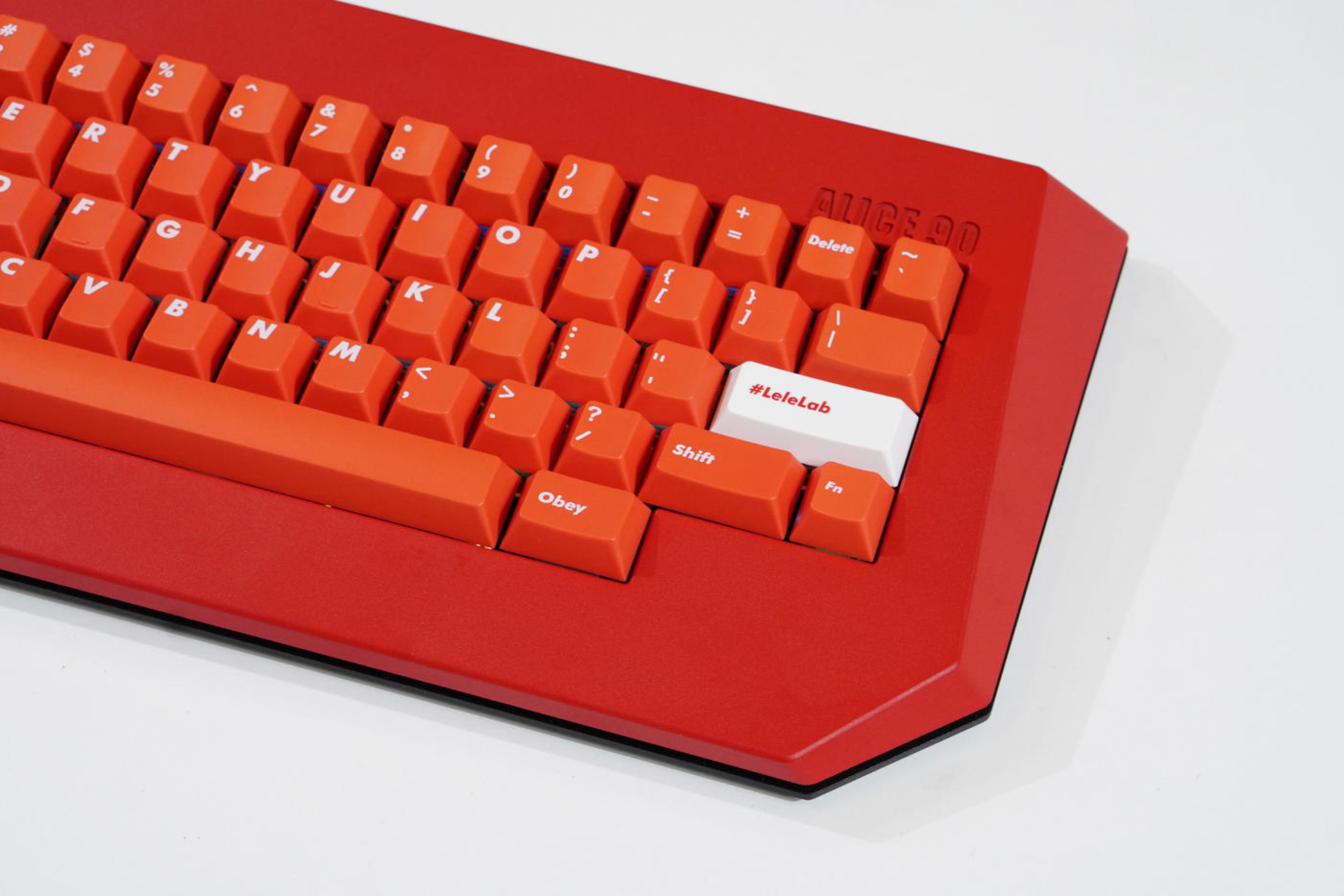 LeleLab Matra Alice 90 全体画像　Coated Red（バッテリー内蔵）