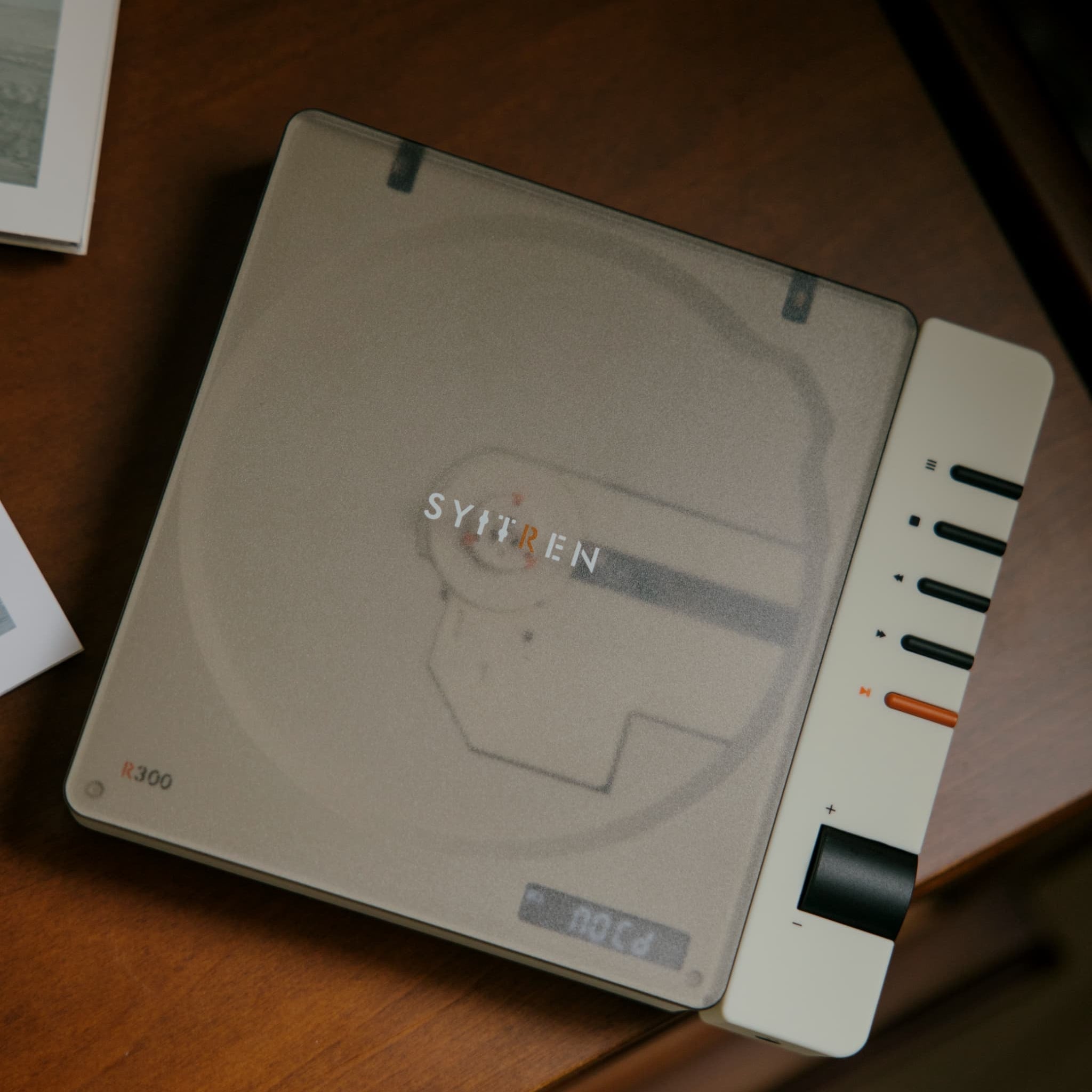 R300 ポータブルcdプレーヤー bluetooth対応小型cdプレイヤー Amazon.com: syitren R300 CD Player Portable Bluetooth Desktop