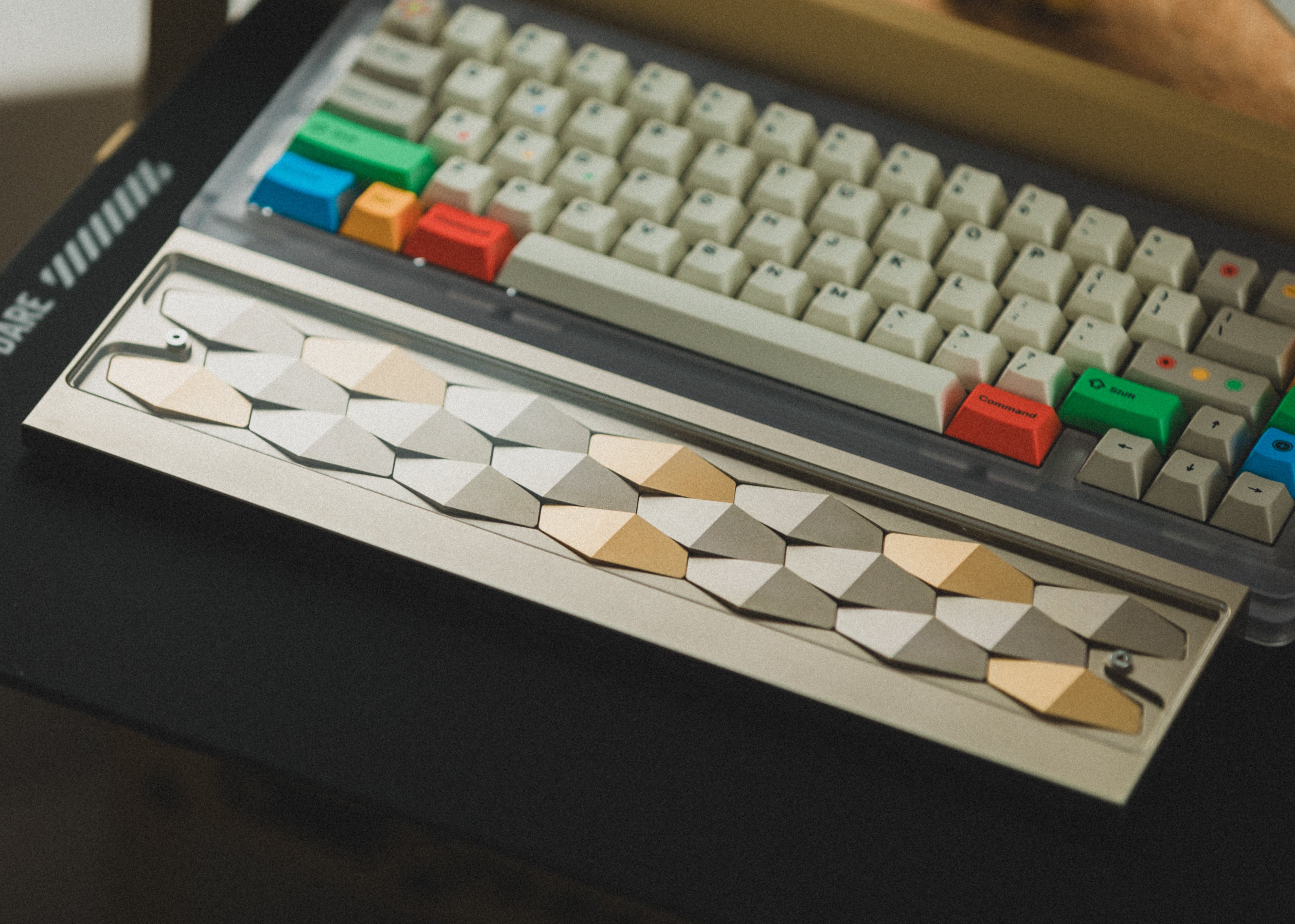 LeleLab X Lynn Studio Dragon Scale 65%リストレスト – DIGIART