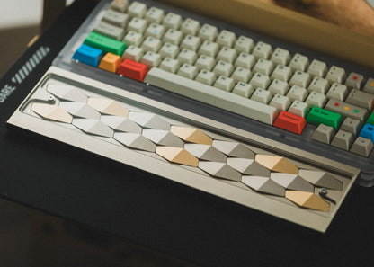 【新発売】LeleLab X Lynn Studio Dragon Scale 65%リストレスト