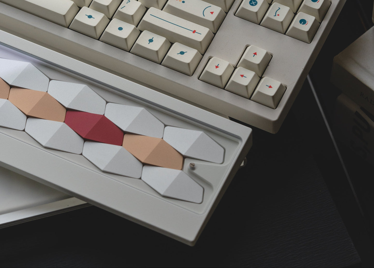 LeleLab X Lynn Studio Dragon Scaleリストレスト