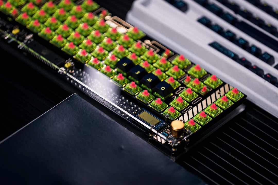 Lelelab Y2K 76 自作キーボードキット