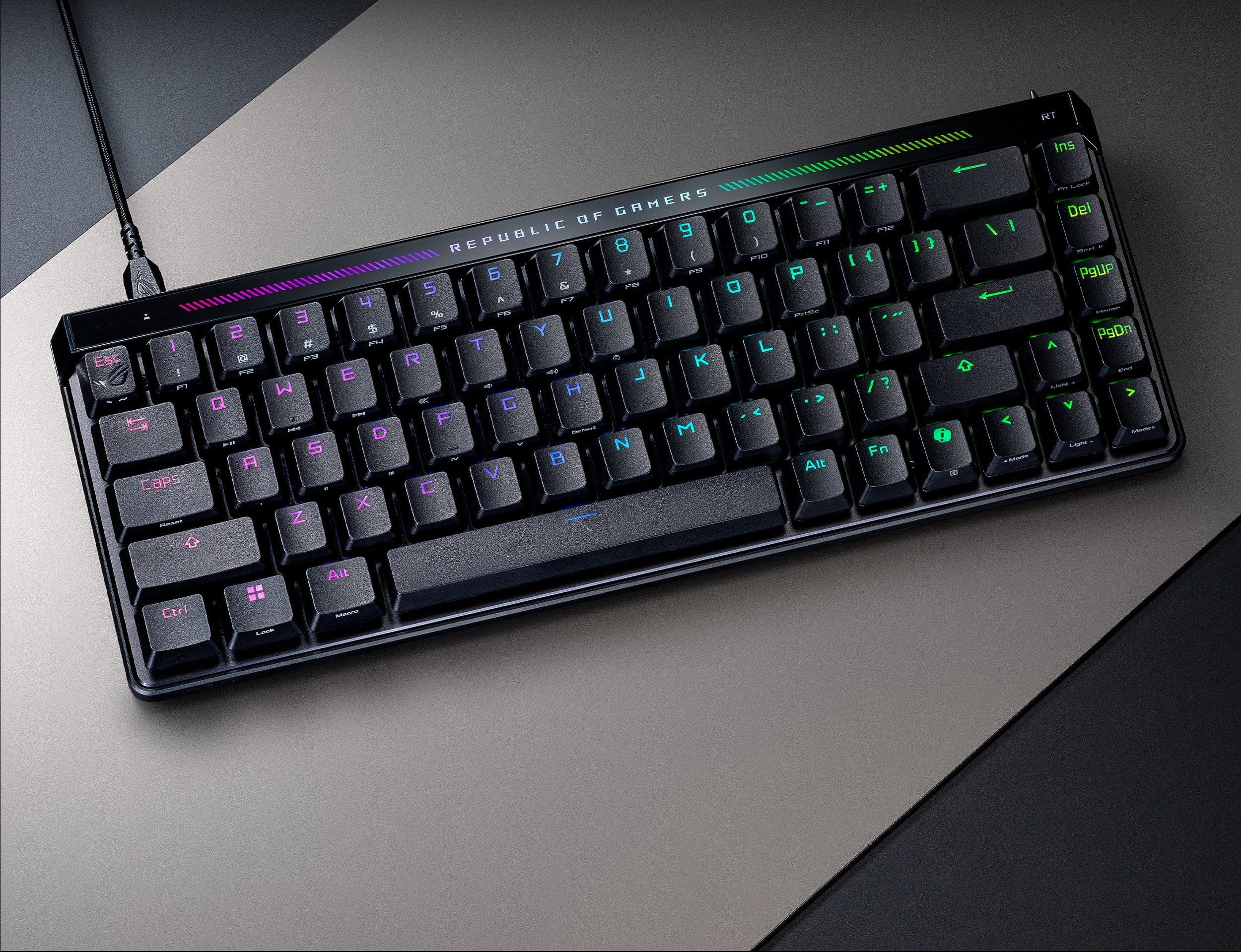 ROG Falchion Ace HFX 日本語配列 1日のみ使用 ROG Falchion Ace HFX | Gaming キーボード｜ROG - Republic of Gamers